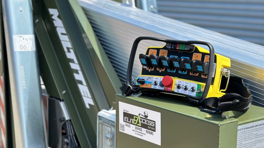 Signs Platform Equipment is in Need of Repair